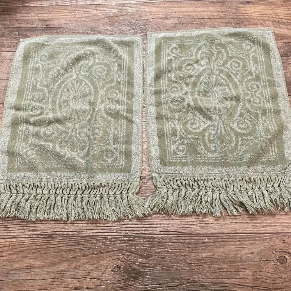 Carrara Italy Sage Green Damask Hand Towels Set (2) Cotton Viscose Fringed 12x18